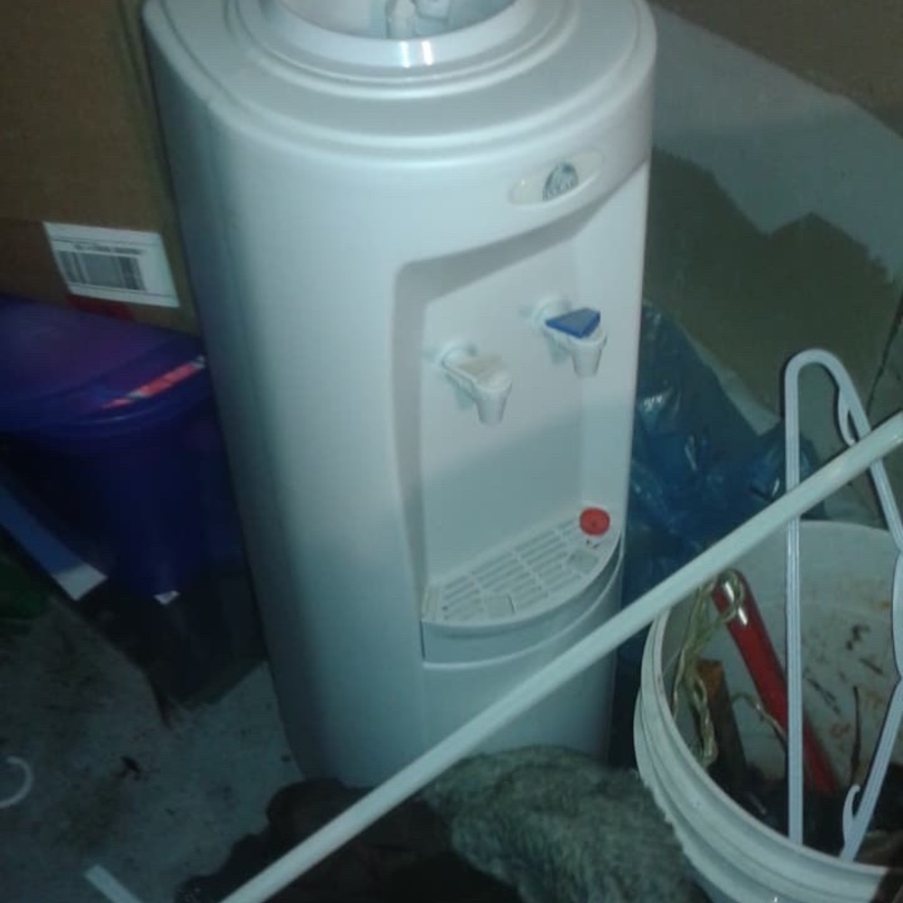 Water cooler